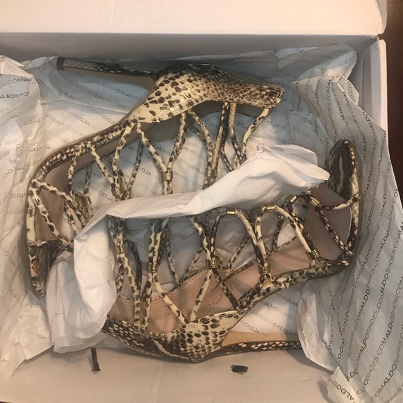 ALDO PETERBELL Snakeskin Heels - Picture 2 of 10